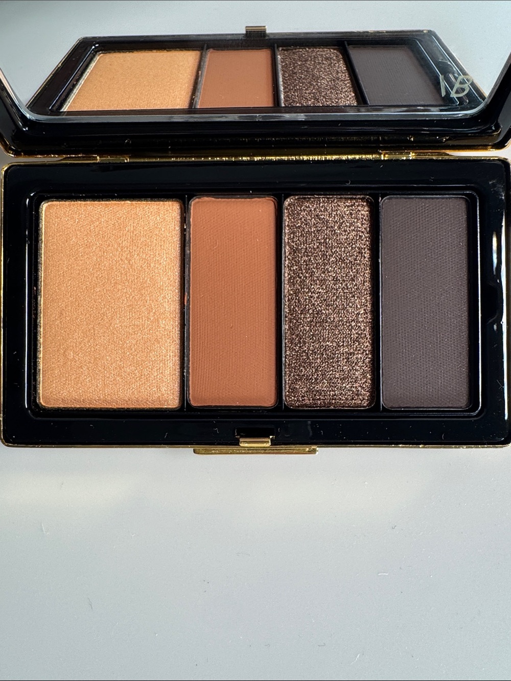 Victoria Beckham Beauty Eyeshadow in Cocoa *NEW - NO BOX* - Picture 2 of 3